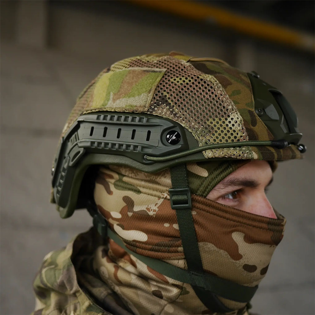 Тактический шлем FAST с боковыми креплениями для наушников и ПНБ